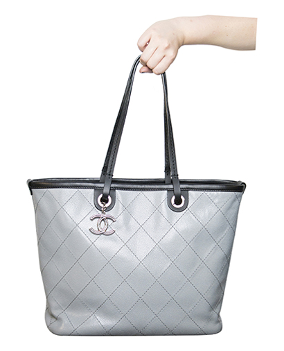 Shopping Fever Tote, &pound;700, Handbags, Grey, Caviar Leather, Front view